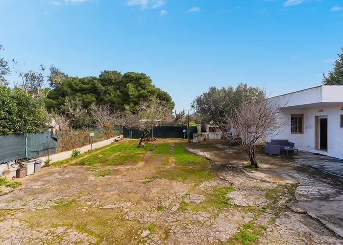 Isidoro Holidays * Sant Isidoro (Apulia)