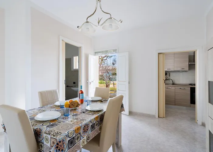 Isidoro Holidays * Sant Isidoro (Apulia)